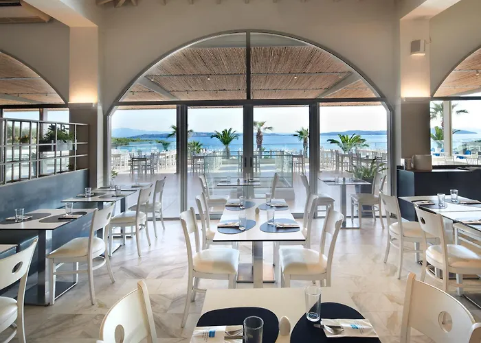 Akrathos Beach Hotel