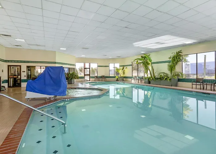 Best Western Plus Cottontree Inn