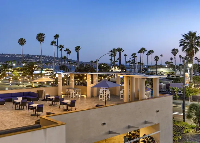 Redondo Beach Hotel, Tapestry Collection By Hilton