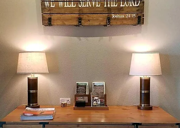 The Inn At Dunvilla, An Ascend Hotel Collection Member Pelican Rapids