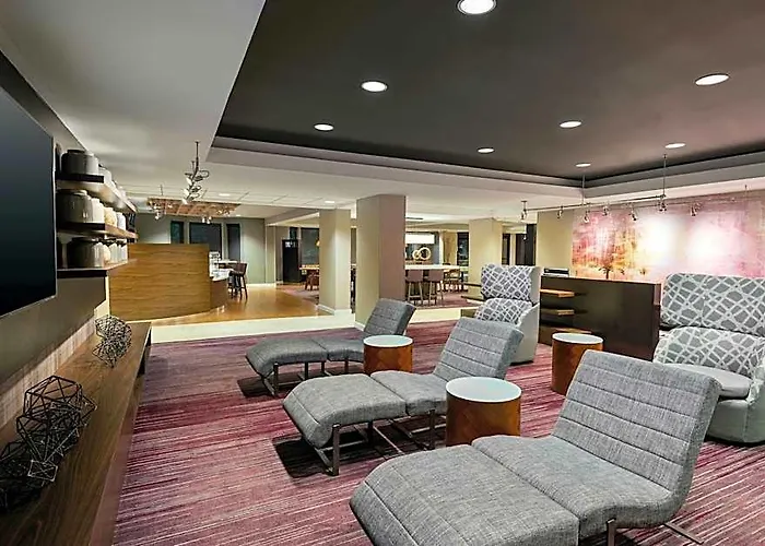 Courtyard By Marriott Asheville