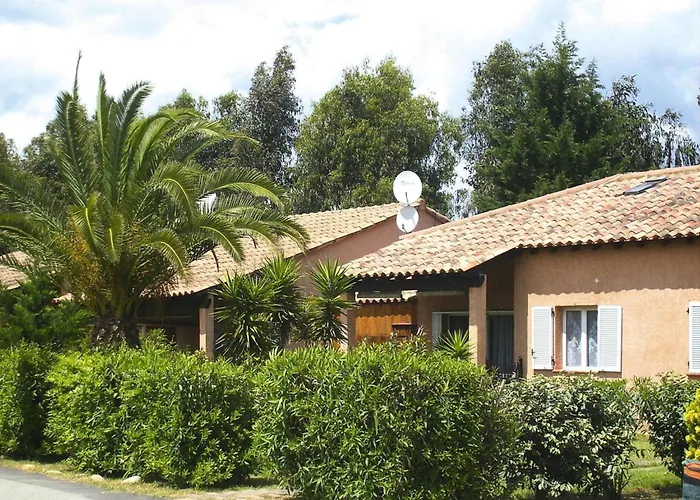 Spacious Corsica Stay For 8 Near Beach