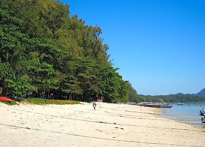Rawai Whale Resort