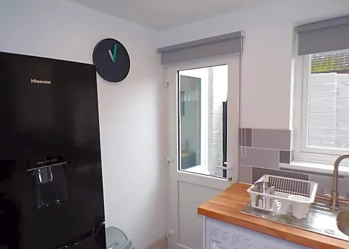 City Beach Airbnb Southend On Sea,