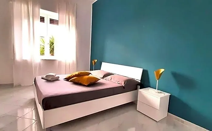A Due Passi dal Mare B&B