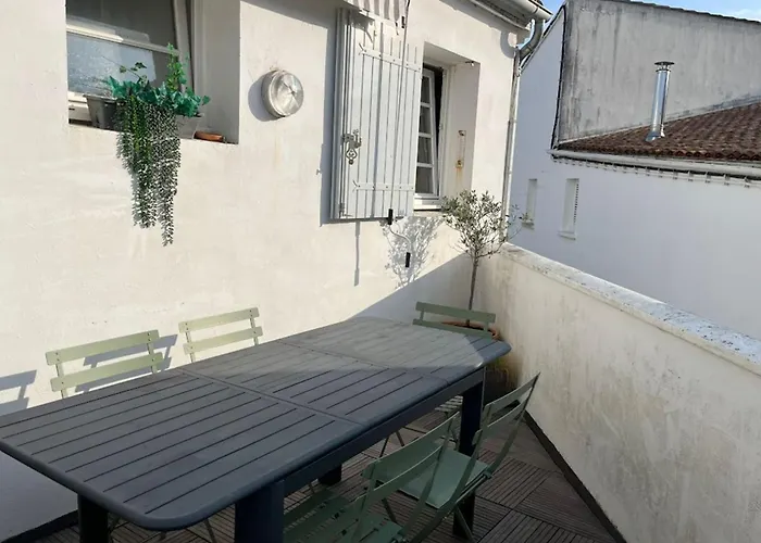 Very Bright Nest With Terrace In The Village