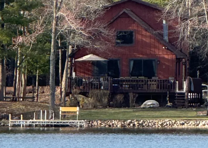 Echo'S Escape On Wilson Lake