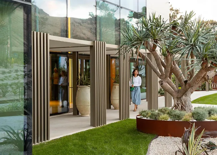 Legacy Ithos Boutique Hotel