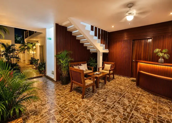 Hotel Isla Mujeres Centro & Beach Club Included