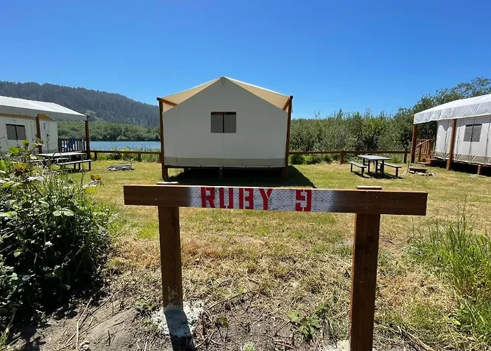Ruby Glamping Tent - Tent Site #9