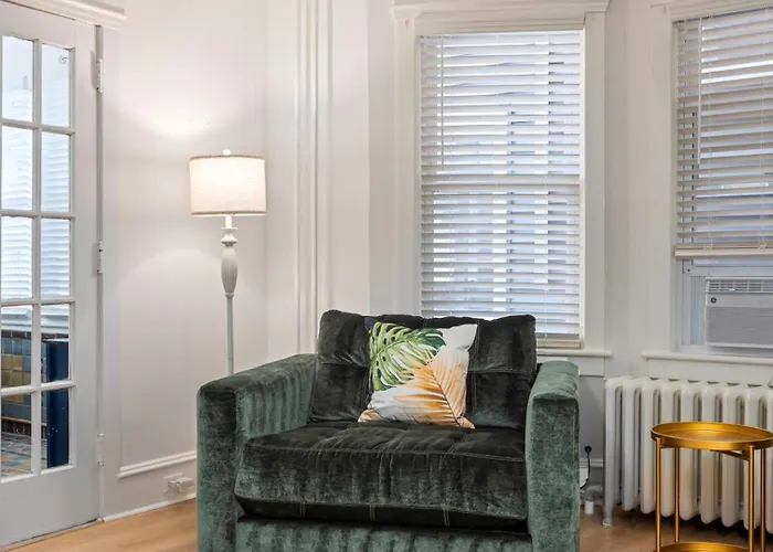 Sleeps 16 All Redone W Yard 1 Block To Beach
