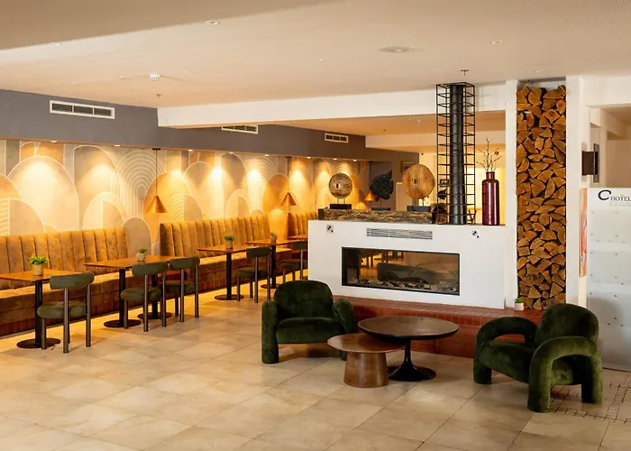 C Hotel Neve Ilan
