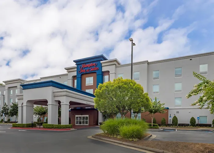 Hampton Inn & Suites Atlanta Airport West Camp Creek Pkwy College Park