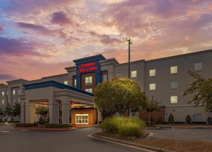 Hampton Inn & Suites Atlanta Airport West Camp Creek Pkwy College Park