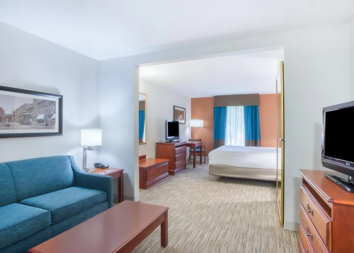 Holiday Inn Express Hotel & Suites Brattleboro By Ihg