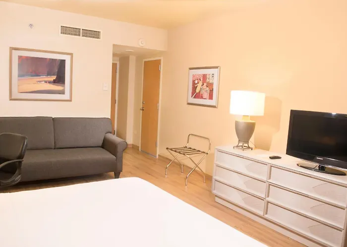 Holiday Inn Express Monterrey Galerias-San Jeronimo By Ihg