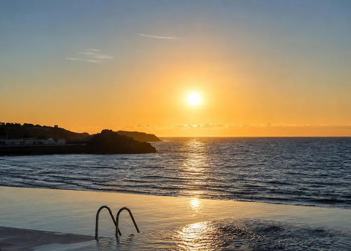 Acapulco Resort Hotel