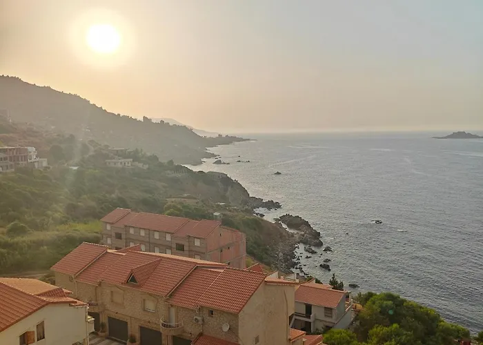 Appartement fraichement rénové à Tazeboujt Bejaia - Tout proche de la mer
