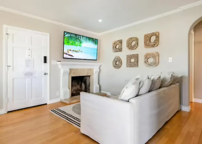 Encinitas Gem - Walk To Downtown & Beaches, Hot Tub
