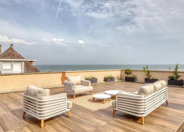 Sea View House With Terrasse In Veules Les Roses