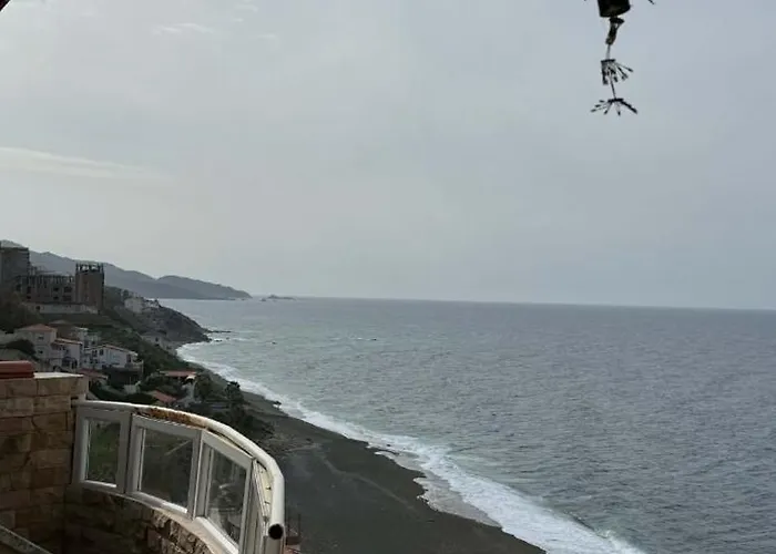 Villa Amroune