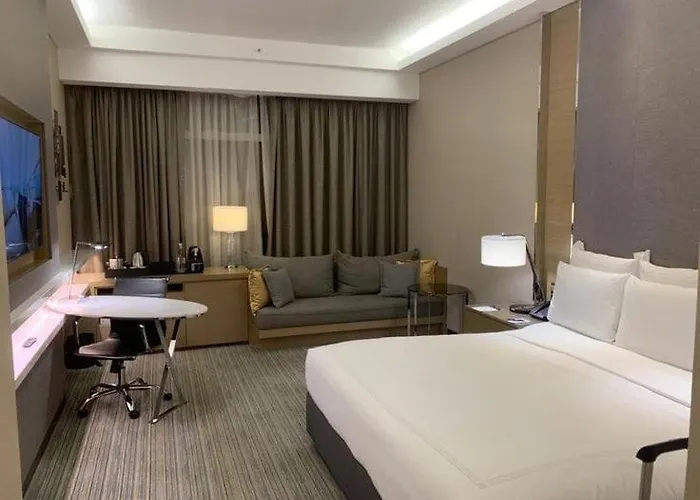 Hotel Alaska