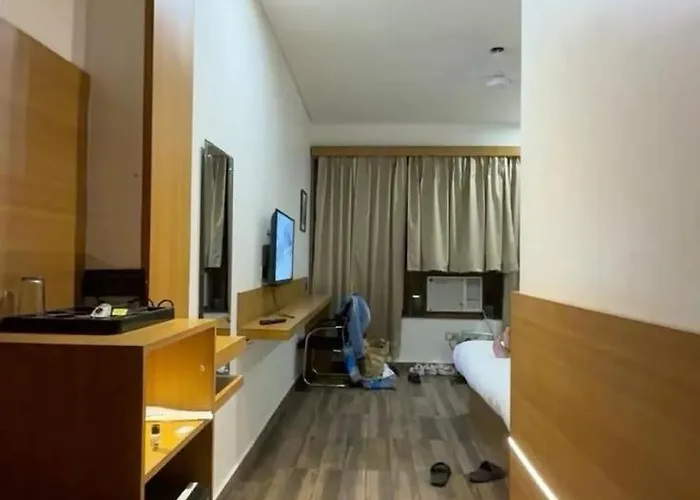 Hotel Alaska