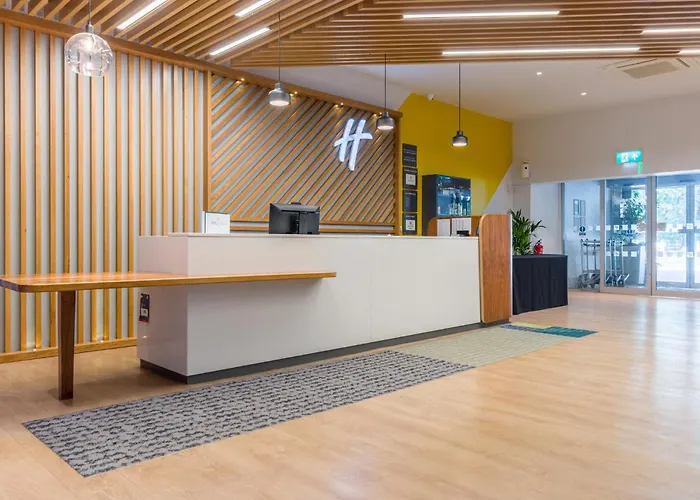Holiday Inn Newport By Ihg
