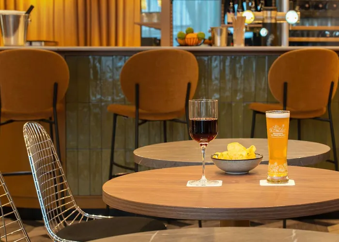 Le Splendid Hotel Lac D'Annecy - Handwritten Collection