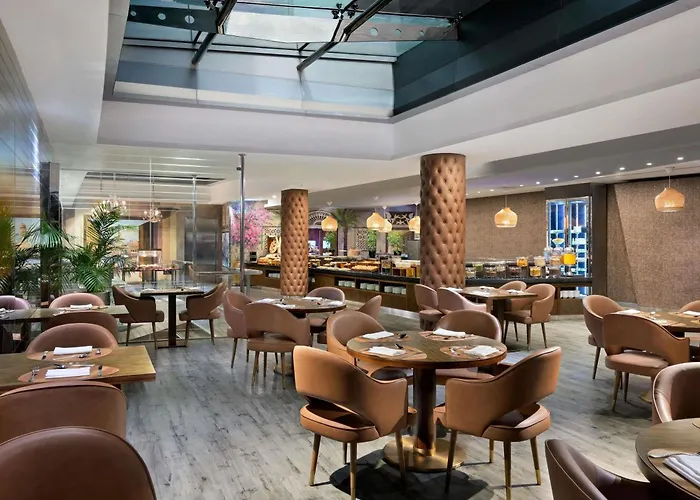 Moevenpick Dubai Creek
