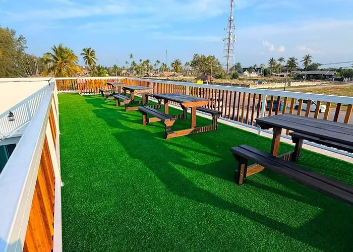The Beach View Penarik By Haziela