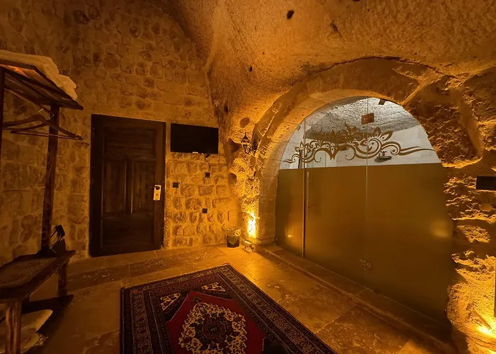 Euphoria Cave House