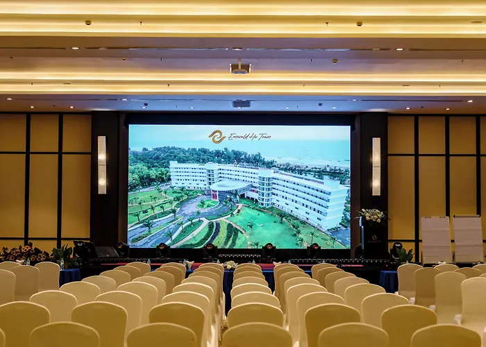 Emerald Ho Tram Resort