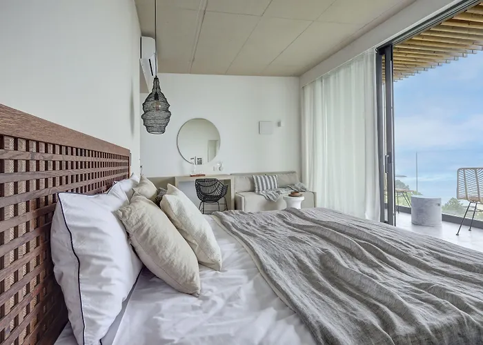 Umani Hotel - Free Beach - Free Parking