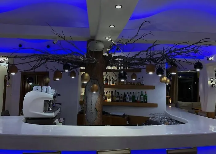 Villa Manos Hotel