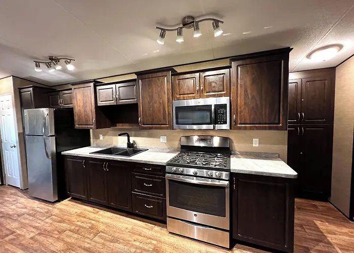 Vine Ridge Resort - Cottages
