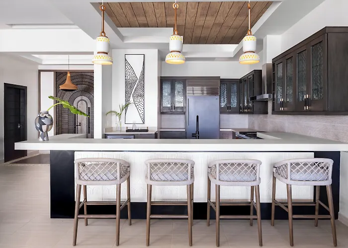 Kimpton Grand Roatan Resort And Spa By Ihg