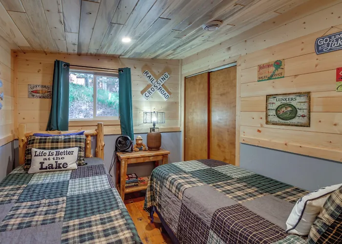 Pequot Lakes Cabin W/ Dock On Loon Lake!