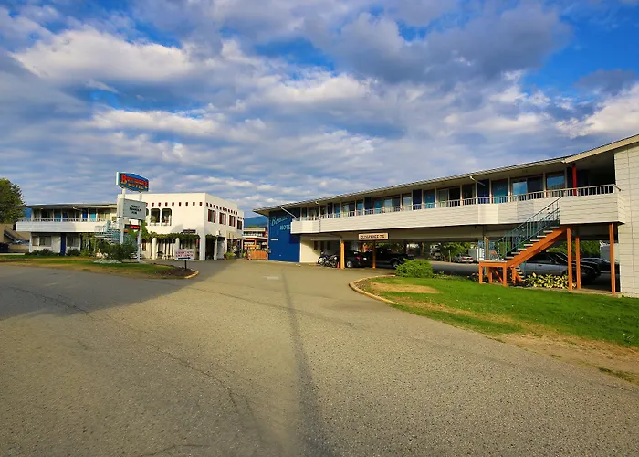 Bowmont Motel