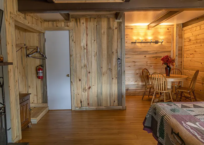 Estes Lake Lodge