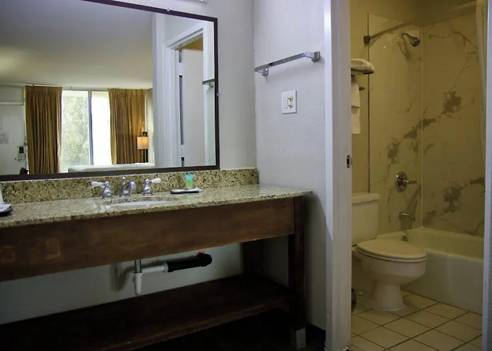 Econo Lodge Baton Rouge