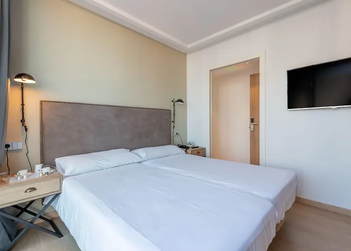 Kyrat Amarac Suites