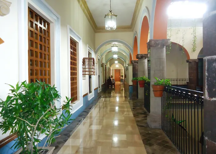 Hotel Concierge Plaza Colima