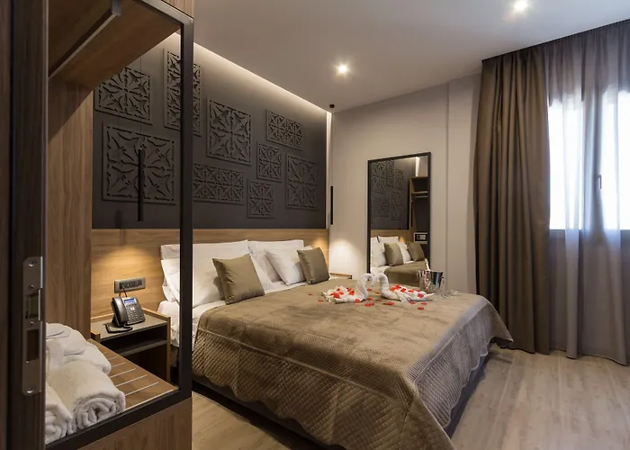 Giafra Luxury Rooms