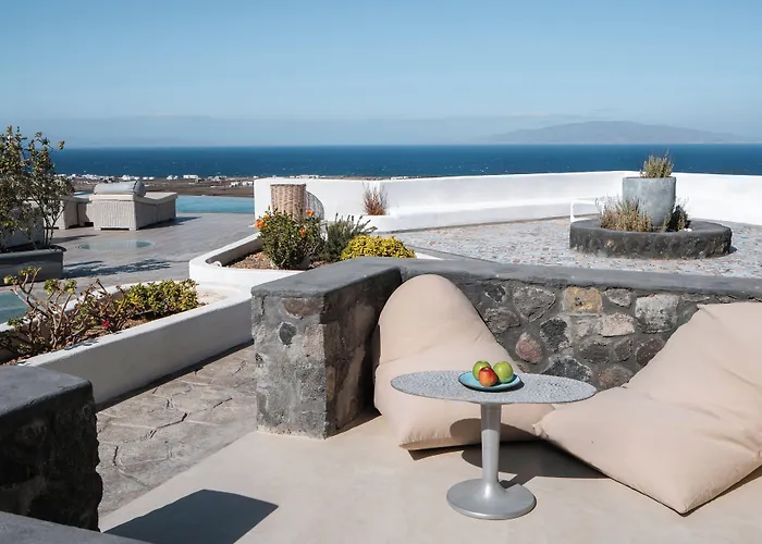 Danae Suites Santorini