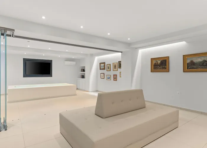 Gallery Central Piraeus Port
