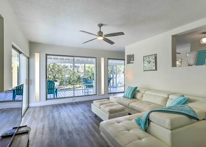 Tropical Waterfront Home: Central Location!