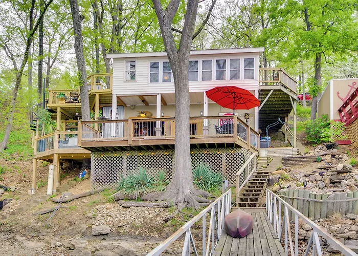 Waterfront Ozarks Home W/ Hot Tub, Bar & Dock