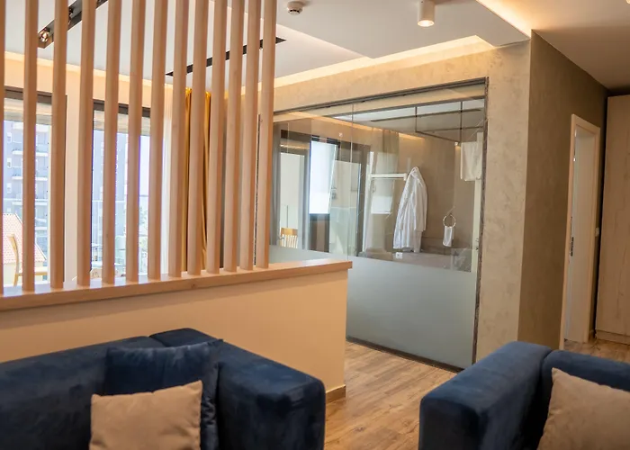 Hotel Bar Restaurant Triumf Shengjin