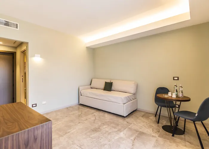 Solmaris Tropea City Center - Rooms & Suites - Private Parking